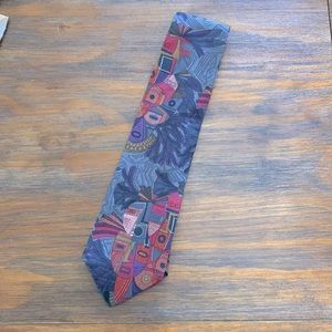{Structure}100% Italian Fabric Tie